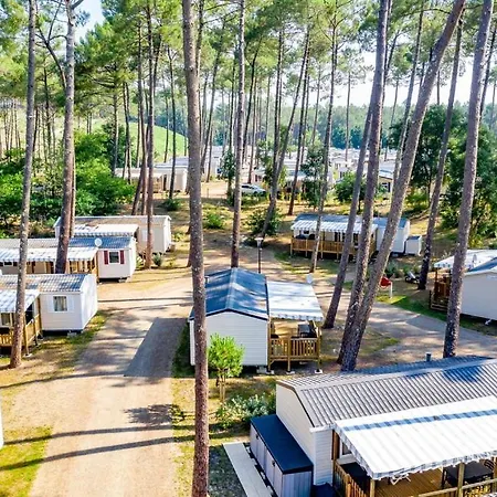 Campsite Mh510 2Ch Dont Chambre Parental Et 2Sdb Dans Camping 4 Etoiles