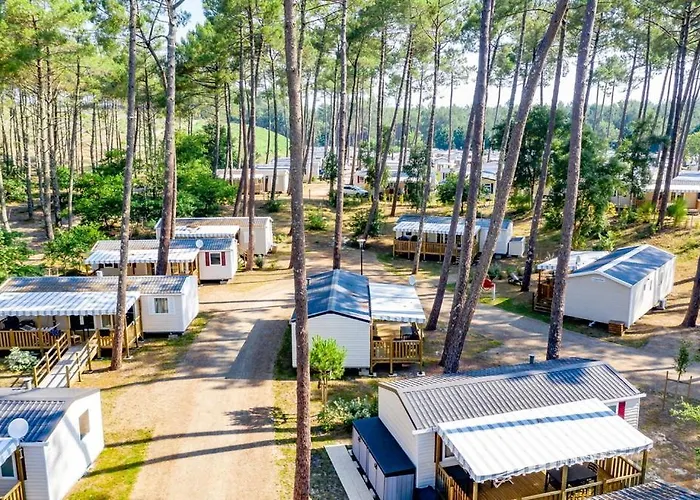 Campsite Mh510 2Ch Dont Chambre Parental Et 2Sdb Dans Camping 4 Etoiles